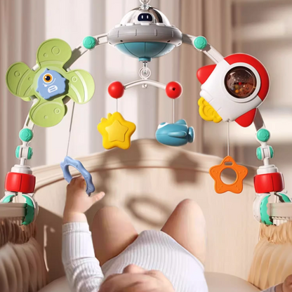 arche d'éveil spatial enfant joyeux
