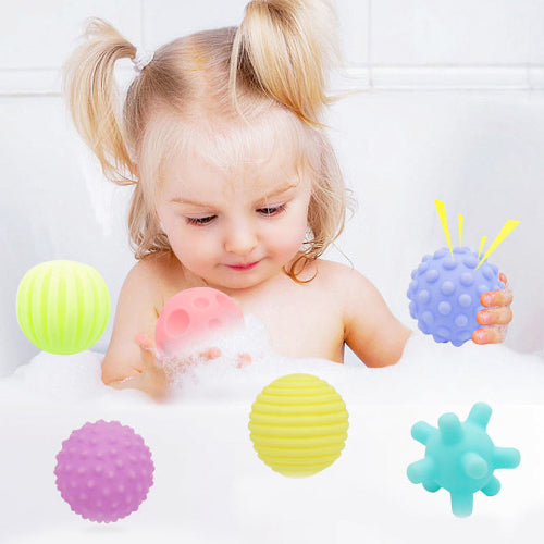balle sensorielle enfant prendre bains