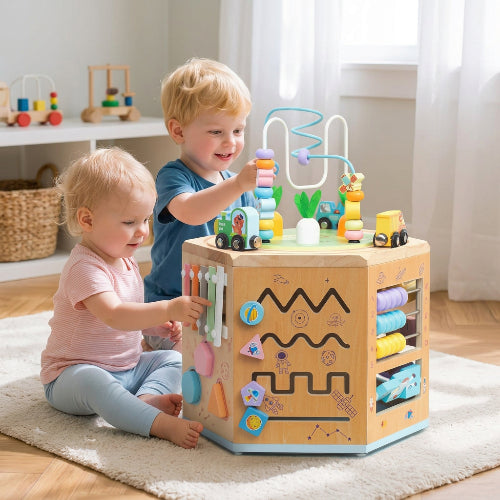 cube d'activité en bois enfants s'amusent