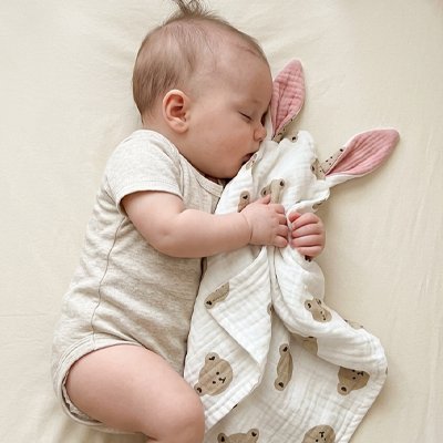 Doudou  bebe dort