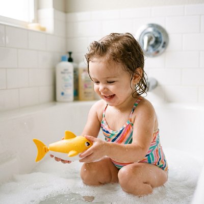 Jouet de bain​ dauphin jaune enfant eau