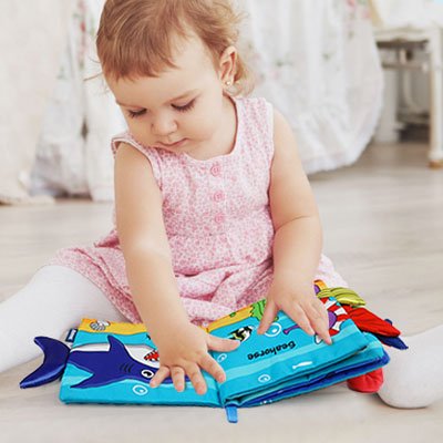 Livre bebe en tissus baleine