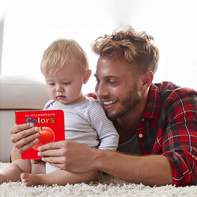 livre pour enfant papa avec bébé regarde