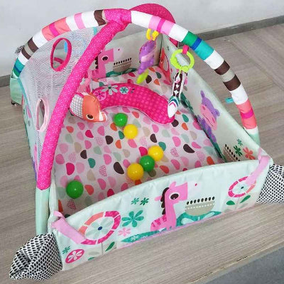 tapis d'éveil bébé avec balle jaune