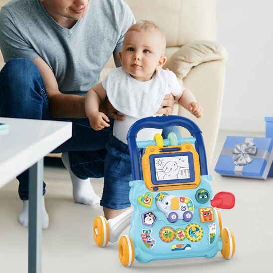 Trotteur bébé papa avec bébé